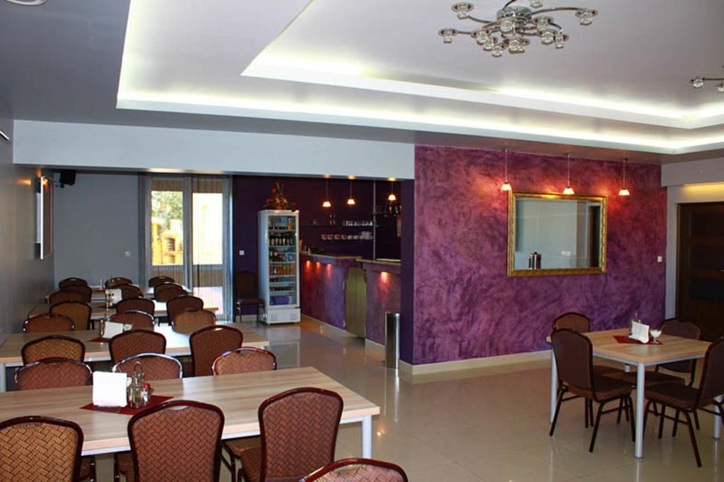 Hotelik Jankowski Raszyn Exterior foto